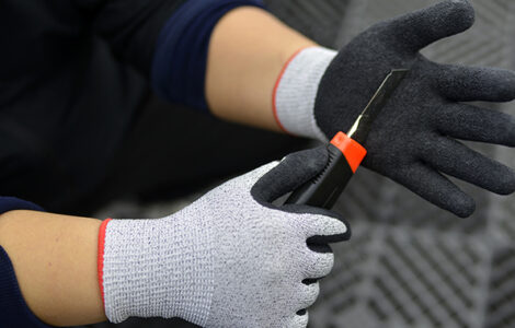 Cut Resistant Glove Feature